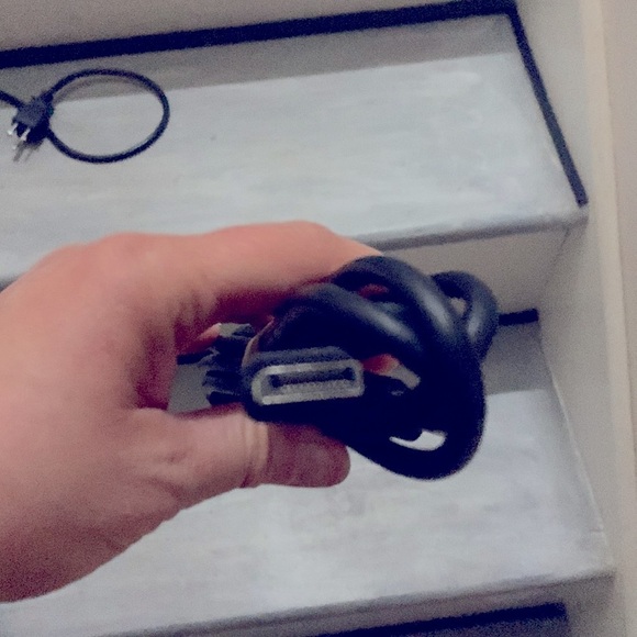 Dell E1916H 18.5" Widescreen LED-Backlit LCD Monitor,Black - Picture 11 of 11